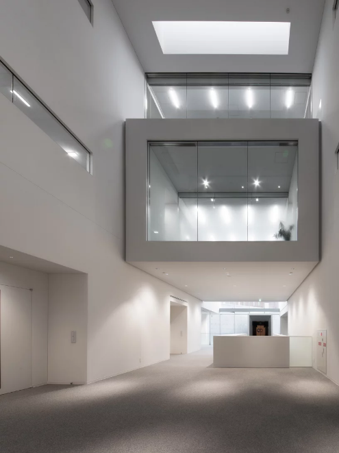 BIM建筑|浅水池边的半透明展现馆 BIM建筑|浅水池边的半透明展现馆