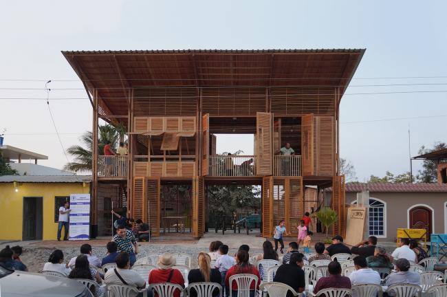 BIM建筑|传统木材搭建的人文关心:厄瓜多尔公社 BIM建筑|传统木材搭建的人文关心:厄瓜多尔公社
