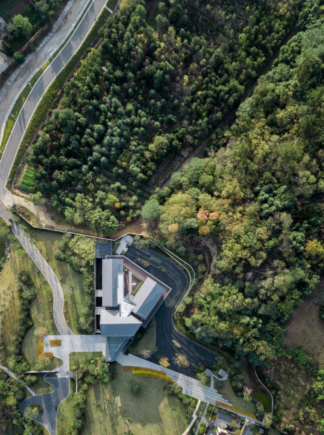 BIM建筑|仁恒南京凤凰山居温泉会所 / 上海中房建筑设计 BIM建筑|仁恒南京凤凰山居温泉会所 / 上海中房建筑设计