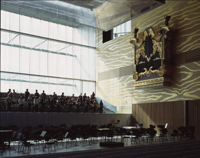 BIM建筑|白色经典的混凝土空腔音乐厅:波尔图文化剧院 / OMA BIM建筑|白色经典的混凝土空腔音乐厅:波尔图文化剧院 / OMA