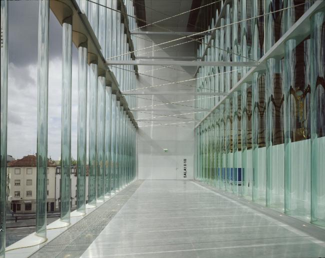 BIM建筑|白色经典的混凝土空腔音乐厅:波尔图文化剧院 / OMA BIM建筑|白色经典的混凝土空腔音乐厅:波尔图文化剧院 / OMA