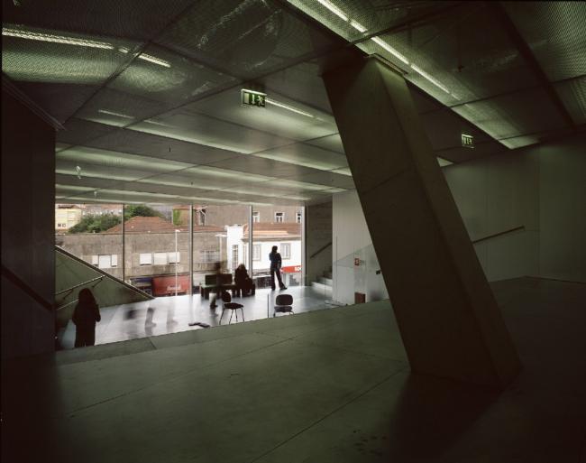 BIM建筑|白色经典的混凝土空腔音乐厅:波尔图文化剧院 / OMA BIM建筑|白色经典的混凝土空腔音乐厅:波尔图文化剧院 / OMA