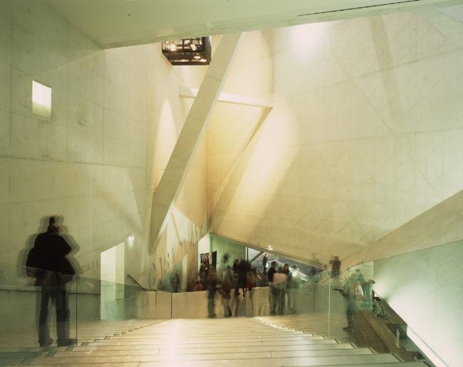 BIM建筑|白色经典的混凝土空腔音乐厅:波尔图文化剧院 / OMA BIM建筑|白色经典的混凝土空腔音乐厅:波尔图文化剧院 / OMA