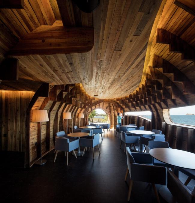 BIM建筑|海岛餐厅酒店——岩石,酒桶和鲸鱼拟态的想象力融会之作 BIM建筑|海岛餐厅酒店——岩石,酒桶和鲸鱼拟态的想象力融会之作