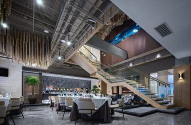 BIM建筑|吴为:贸易餐饮的戏剧化与典礼感——祥云小镇唐廊烤鸭店-BIM建筑网
