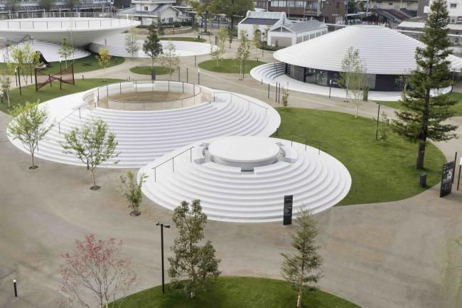 BIM建筑|立在城市客堂的巨型家具,日本奈良的暗昧空间:CoFuFun车站广场 BIM建筑|立在城市客堂的巨型家具,日本奈良的暗昧空间:CoFuFun车站广场