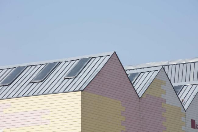 BIM建筑|岳阳县第三中学风雨操场兼陈述厅 / SUP素朴建筑工作室 BIM建筑|岳阳县第三中学风雨操场兼陈述厅 / SUP素朴建筑工作室