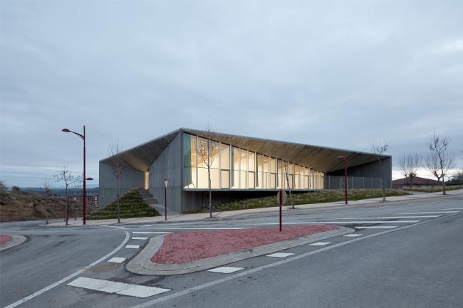 BIM建筑|“空心岩石”般的学前教导黉舍 BIM建筑|“空心岩石”般的学前教导黉舍