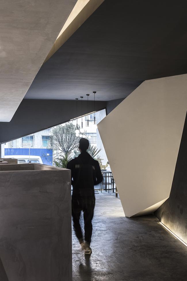 BIM建筑|城市夹缝中的变奏 • 彡口空间 BIM建筑|城市夹缝中的变奏 • 彡口空间