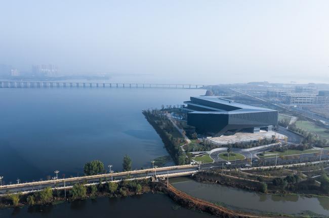 BIM建筑|腾讯武汉研发中间 / 栖城设计 BIM建筑|腾讯武汉研发中间 / 栖城设计