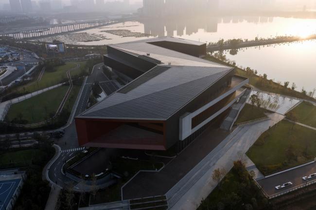 BIM建筑|腾讯武汉研发中间 / 栖城设计 BIM建筑|腾讯武汉研发中间 / 栖城设计