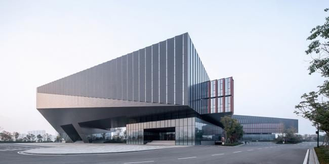 BIM建筑|腾讯武汉研发中间 / 栖城设计 BIM建筑|腾讯武汉研发中间 / 栖城设计
