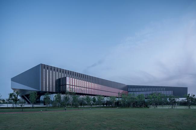 BIM建筑|腾讯武汉研发中间 / 栖城设计 BIM建筑|腾讯武汉研发中间 / 栖城设计