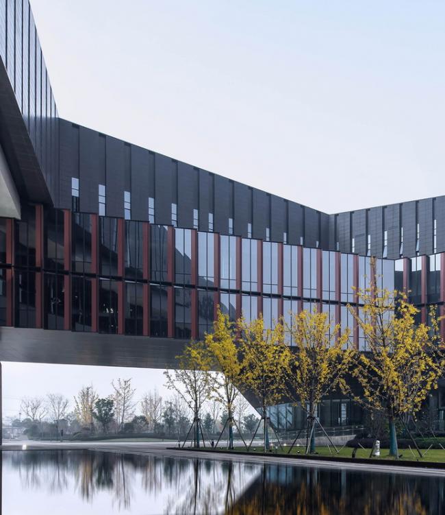 BIM建筑|腾讯武汉研发中间 / 栖城设计 BIM建筑|腾讯武汉研发中间 / 栖城设计