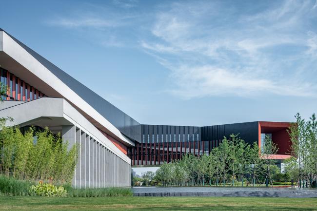 BIM建筑|腾讯武汉研发中间 / 栖城设计 BIM建筑|腾讯武汉研发中间 / 栖城设计
