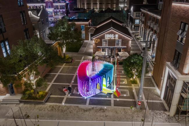 BIM建筑|献给平常之爱的礼品:外滩船埠爱心互动装配 / 上海华都建筑计划设计 BIM建筑|献给平常之爱的礼品:外滩船埠爱心互动装配 / 上海华都建筑计划设计