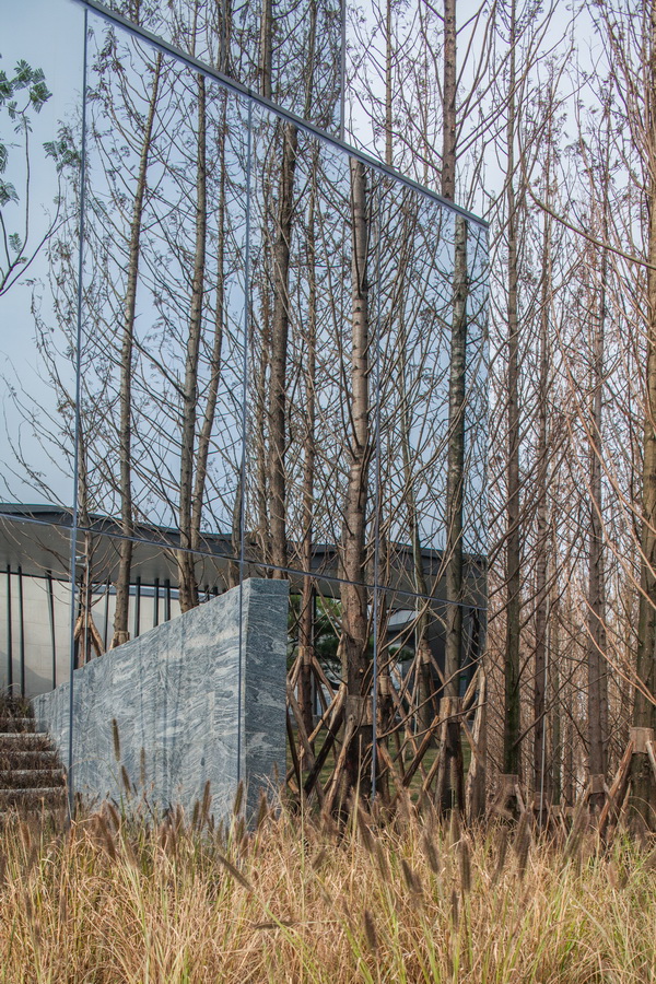 BIM建筑|重庆万科丛林公园发卖展现中间 /LWK + PARTNERS BIM建筑|重庆万科丛林公园发卖展现中间 /LWK + PARTNERS