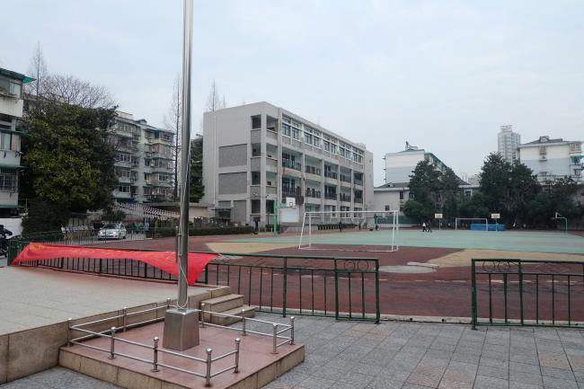 BIM建筑|梦幻般的蓝色操场:濮家小学濮家校区整体改革/形而上+杭州橡地建筑 BIM建筑|梦幻般的蓝色操场:濮家小学濮家校区整体改革/形而上+杭州橡地建筑