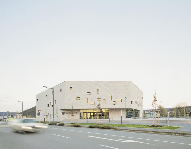 BIM建筑|洛尔阿姆梅因市平易近中间 BIM建筑|洛尔阿姆梅因市平易近中间