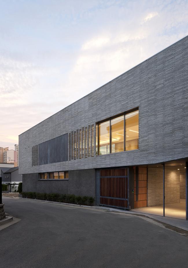 BIM建筑|三院宅 / D•LIM architects BIM建筑|三院宅 / D•LIM architects