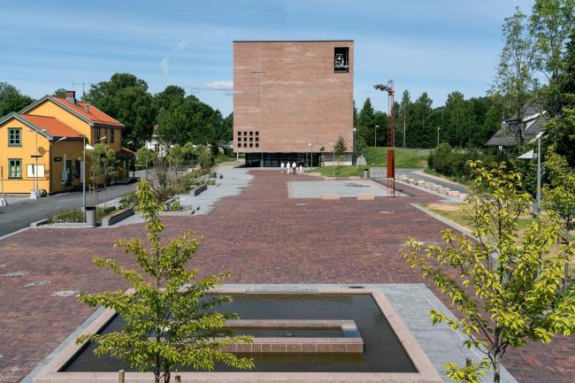 BIM建筑|挪威小城的新教堂和文化中间 / Einar Dahle Arkitekter + Hille Melbye Arkitekter BIM建筑|挪威小城的新教堂和文化中间 / Einar Dahle Arkitekter + Hille Melbye Arkitekter