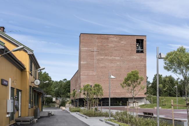 BIM建筑|挪威小城的新教堂和文化中间 / Einar Dahle Arkitekter + Hille Melbye Arkitekter BIM建筑|挪威小城的新教堂和文化中间 / Einar Dahle Arkitekter + Hille Melbye Arkitekter
