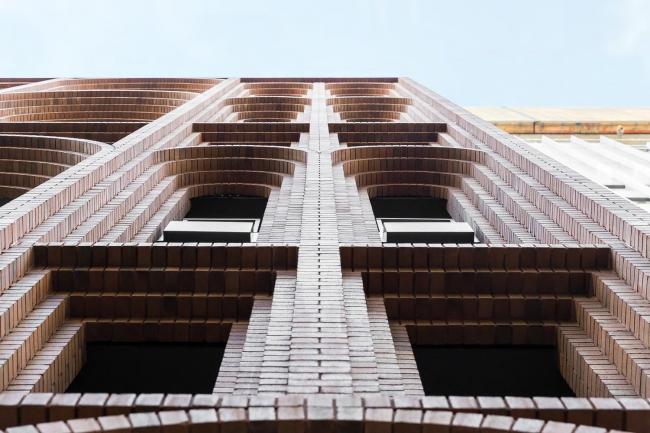 BIM建筑|弧形高层公寓 / 高田浩一建筑事务所 BIM建筑|弧形高层公寓 / 高田浩一建筑事务所