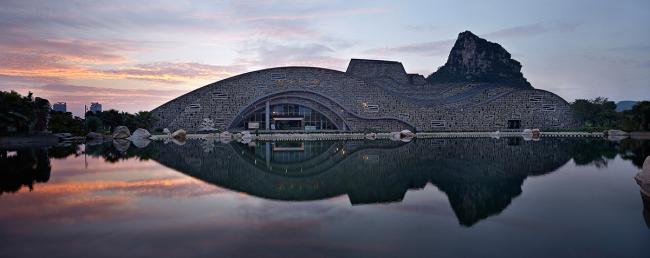 BIM建筑|柳州奇石展览馆丨天津年夜学建筑计划设计研讨总院,张华传授工作室 BIM建筑|柳州奇石展览馆丨天津年夜学建筑计划设计研讨总院,张华传授工作室