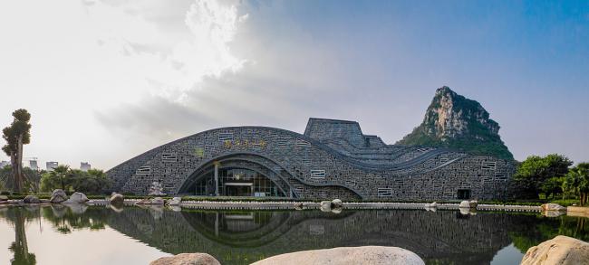 BIM建筑|柳州奇石展览馆丨天津年夜学建筑计划设计研讨总院,张华传授工作室 BIM建筑|柳州奇石展览馆丨天津年夜学建筑计划设计研讨总院,张华传授工作室