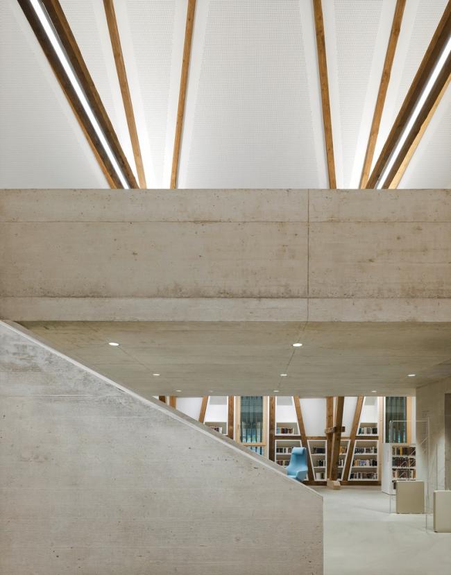 BIM建筑|拥有汗青感的谷仓秒变简练高雅的藏书楼——德国改革Steimle Architekten 项目 BIM建筑|拥有汗青感的谷仓秒变简练高雅的藏书楼——德国改革Steimle Architekten 项目