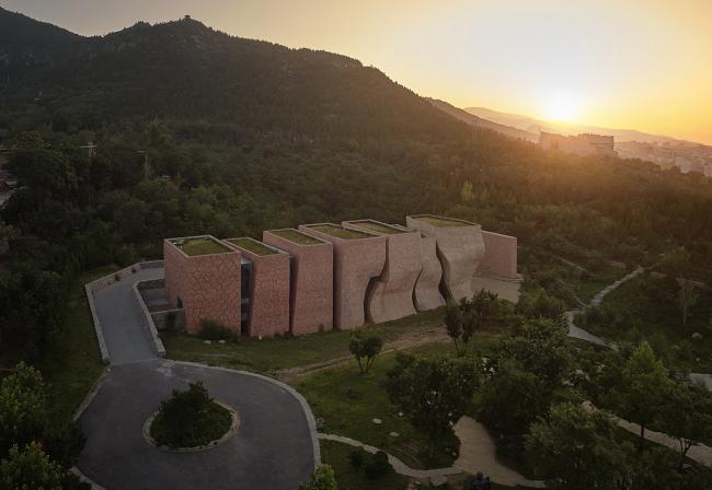 BIM建筑|德国国度设计银奖:于庆成美术馆丨天津年夜学建筑计划设计研讨总院,张华传授工作室 BIM建筑|德国国度设计银奖:于庆成美术馆丨天津年夜学建筑计划设计研讨总院,张华传授工作室