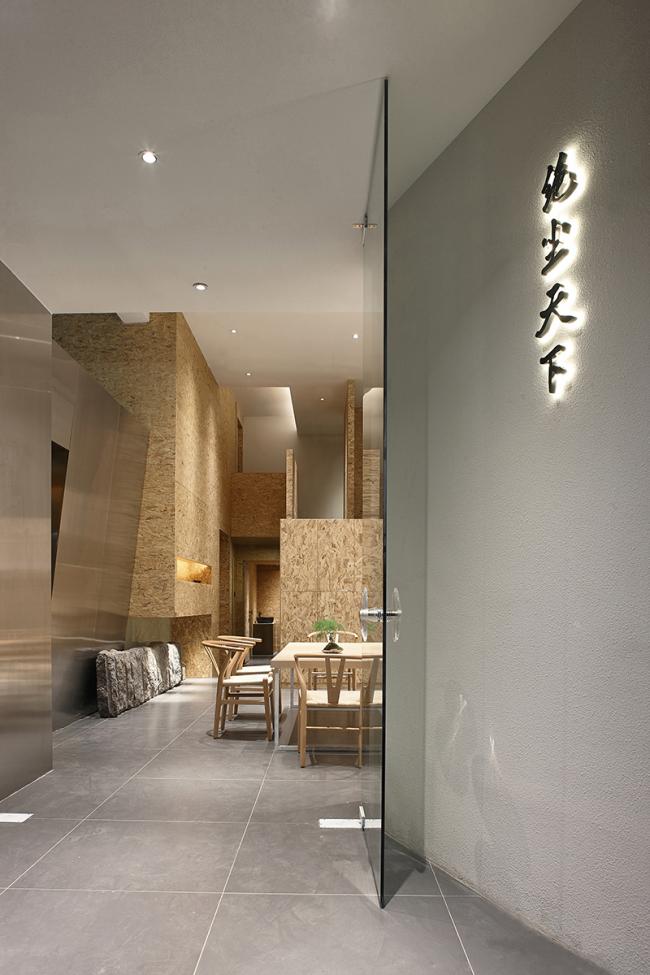 BIM建筑|狭小逼仄空间的设计美学:小中见年夜 / 黄锋 BIM建筑|狭小逼仄空间的设计美学:小中见年夜 / 黄锋
