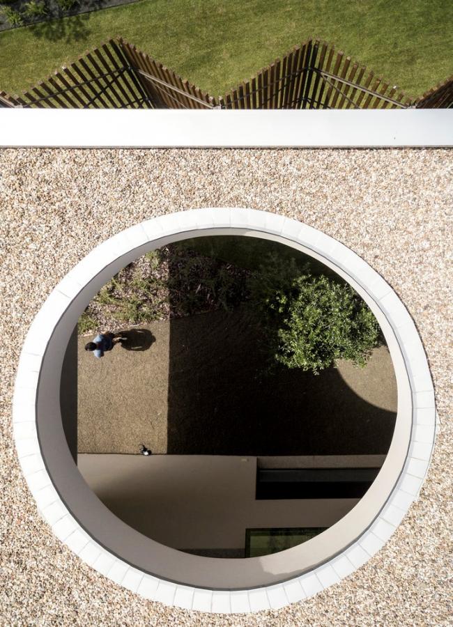 BIM建筑|如帘幕轻轻拉上:葡萄牙Beloura House IV室第 BIM建筑|如帘幕轻轻拉上:葡萄牙Beloura House IV室第