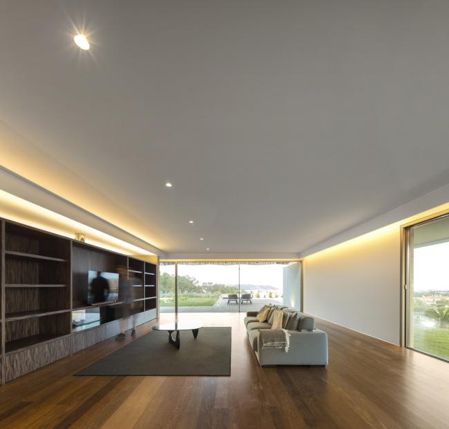 BIM建筑|如帘幕轻轻拉上:葡萄牙Beloura House IV室第 BIM建筑|如帘幕轻轻拉上:葡萄牙Beloura House IV室第