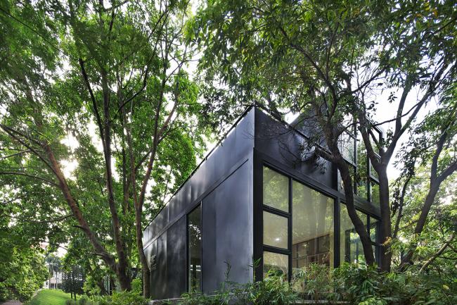 BIM建筑|东莞橙果传媒集装箱办公室 l 间外建筑工作室,冯国安 BIM建筑|东莞橙果传媒集装箱办公室 l 间外建筑工作室,冯国安