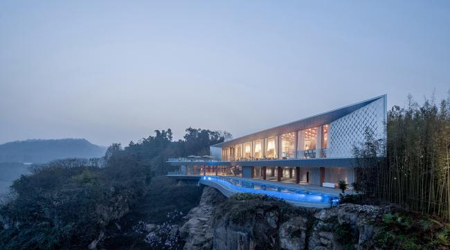 BIM建筑|山崖之巅,格构空间-重庆御临府艺术中间 / 成执设计 BIM建筑|山崖之巅,格构空间-重庆御临府艺术中间 / 成执设计