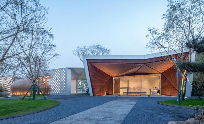 BIM建筑|山崖之巅,格构空间-重庆御临府艺术中间 / 成执设计 BIM建筑|山崖之巅,格构空间-重庆御临府艺术中间 / 成执设计