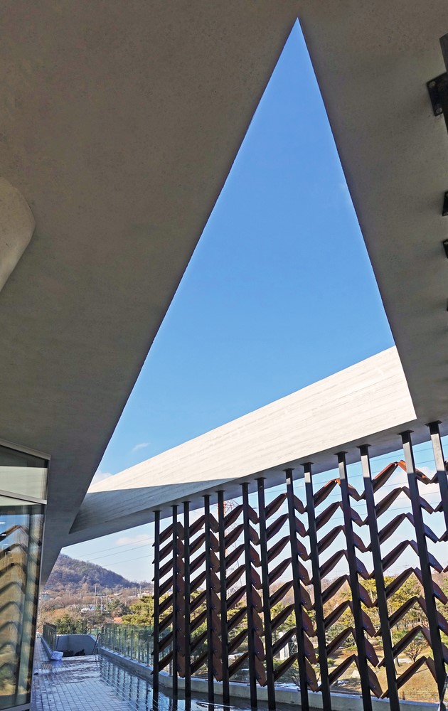 BIM建筑|光影斑驳,影随风动:韩国木材博物馆 BIM建筑|光影斑驳,影随风动:韩国木材博物馆
