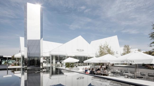 BIM建筑|法国里昂奥特莱斯,白色斗室子组成村落 / Gianni Ranaulo Design BIM建筑|法国里昂奥特莱斯,白色斗室子组成村落 / Gianni Ranaulo Design