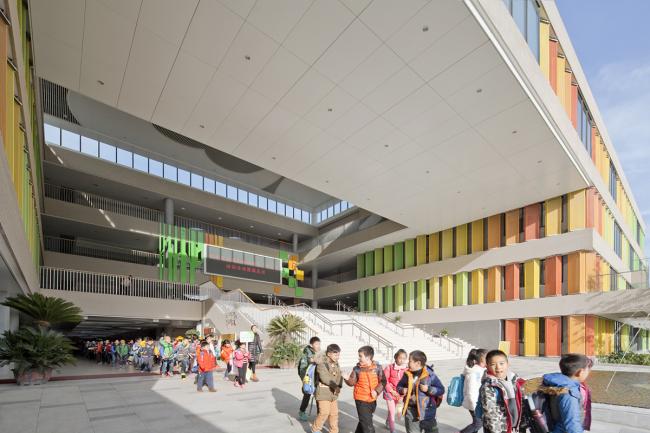 BIM建筑|垂直书院——姑苏科技城试验小学设计 / 年夜正+致正建筑事务所 BIM建筑|垂直书院——姑苏科技城试验小学设计 / 年夜正+致正建筑事务所