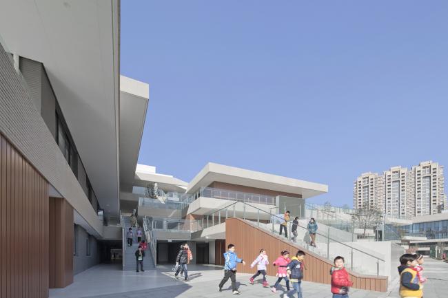 BIM建筑|垂直书院——姑苏科技城试验小学设计 / 年夜正+致正建筑事务所 BIM建筑|垂直书院——姑苏科技城试验小学设计 / 年夜正+致正建筑事务所