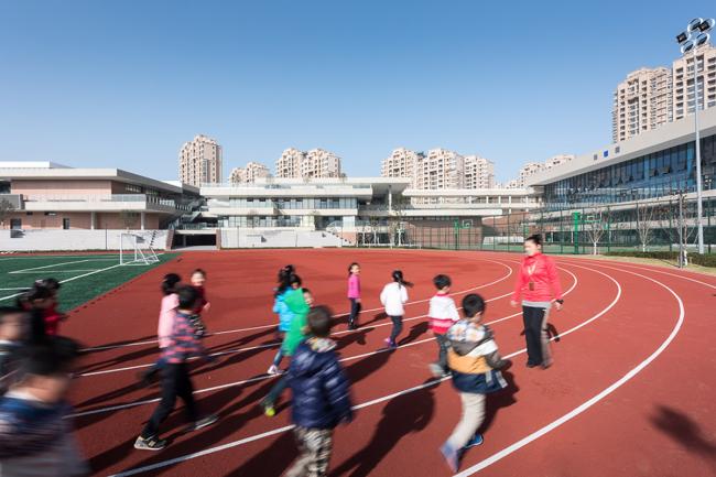 BIM建筑|垂直书院——姑苏科技城试验小学设计 / 年夜正+致正建筑事务所 BIM建筑|垂直书院——姑苏科技城试验小学设计 / 年夜正+致正建筑事务所