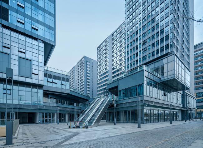 BIM建筑|活动的空间系统——成都昌鑫青羊万和中间 / 成执设计 BIM建筑|活动的空间系统——成都昌鑫青羊万和中间 / 成执设计