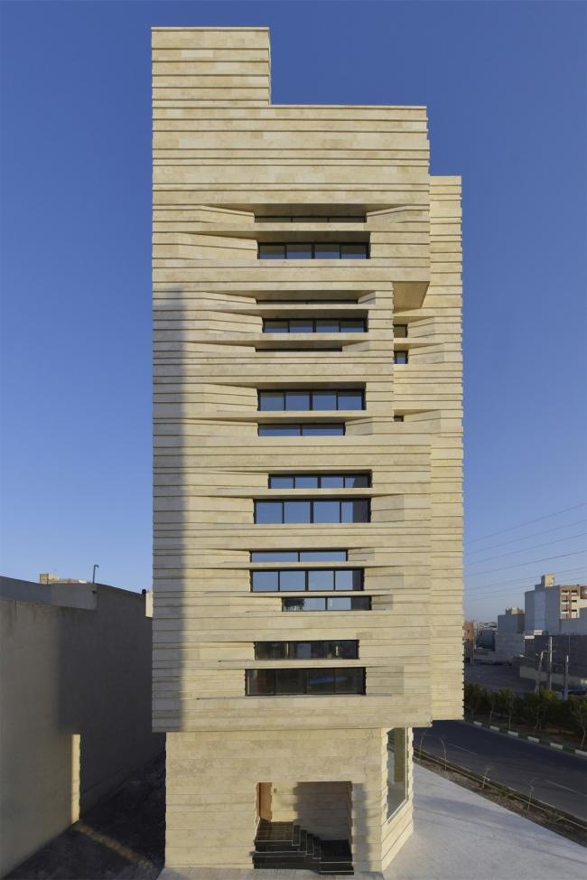 BIM建筑|如同被风化的粗粝岩石:阿维尼室第楼 | Heram建筑事务所 BIM建筑|如同被风化的粗粝岩石:阿维尼室第楼 | Heram建筑事务所