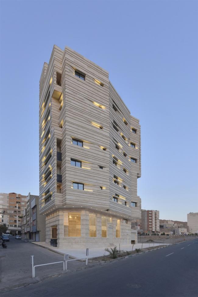 BIM建筑|如同被风化的粗粝岩石:阿维尼室第楼 | Heram建筑事务所 BIM建筑|如同被风化的粗粝岩石:阿维尼室第楼 | Heram建筑事务所