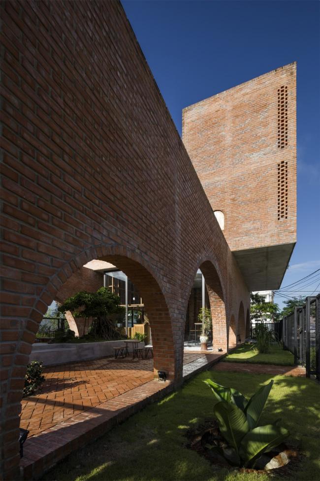 BIM建筑|传统又童真的布谷鸟室第 | Tropical Space BIM建筑|传统又童真的布谷鸟室第 | Tropical Space