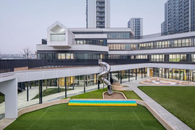 BIM建筑|漂浮的乐土——杭州市浪潮幼儿园 / GLA建筑设计 BIM建筑|漂浮的乐土——杭州市浪潮幼儿园 / GLA建筑设计