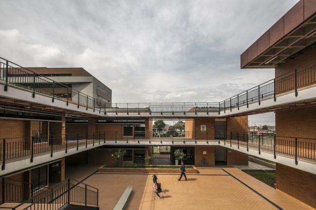 BIM建筑|天井中的黉舍,黉舍中的天井:哥伦比亚中小黉舍 BIM建筑|天井中的黉舍,黉舍中的天井:哥伦比亚中小黉舍