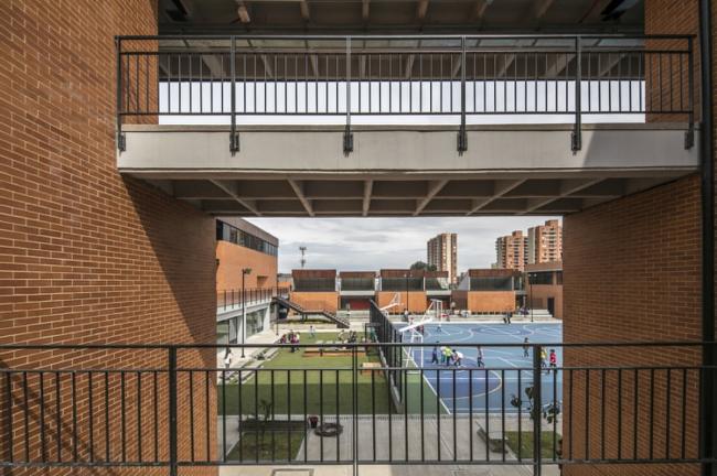 BIM建筑|天井中的黉舍,黉舍中的天井:哥伦比亚中小黉舍 BIM建筑|天井中的黉舍,黉舍中的天井:哥伦比亚中小黉舍