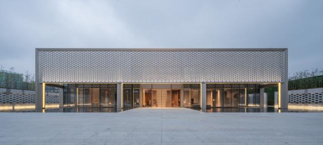 BIM建筑|青松翠柏,镜水院落:重庆万科翡翠公园 / 上海日清建筑设计 BIM建筑|青松翠柏,镜水院落:重庆万科翡翠公园 / 上海日清建筑设计